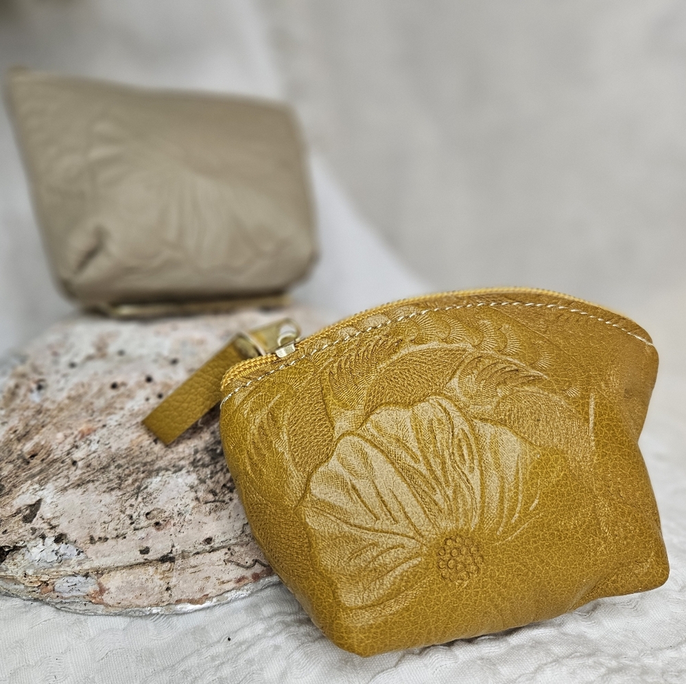 100% leather coin purse with handmade design